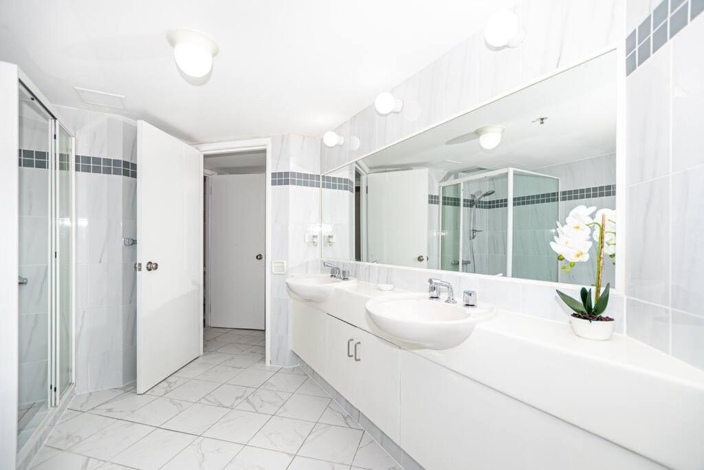 Broadbeach Victoria Square Гоулд Коуст Екстериор снимка