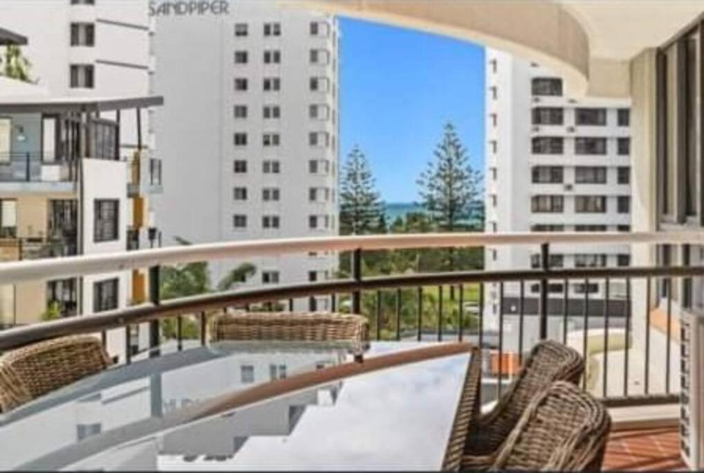 Broadbeach Victoria Square Гоулд Коуст Екстериор снимка