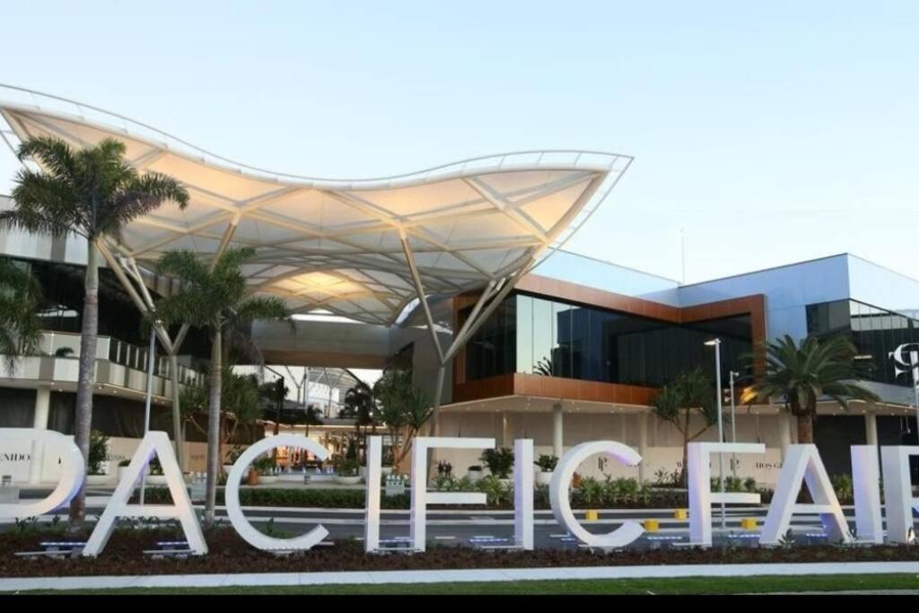 Broadbeach Victoria Square Гоулд Коуст Екстериор снимка